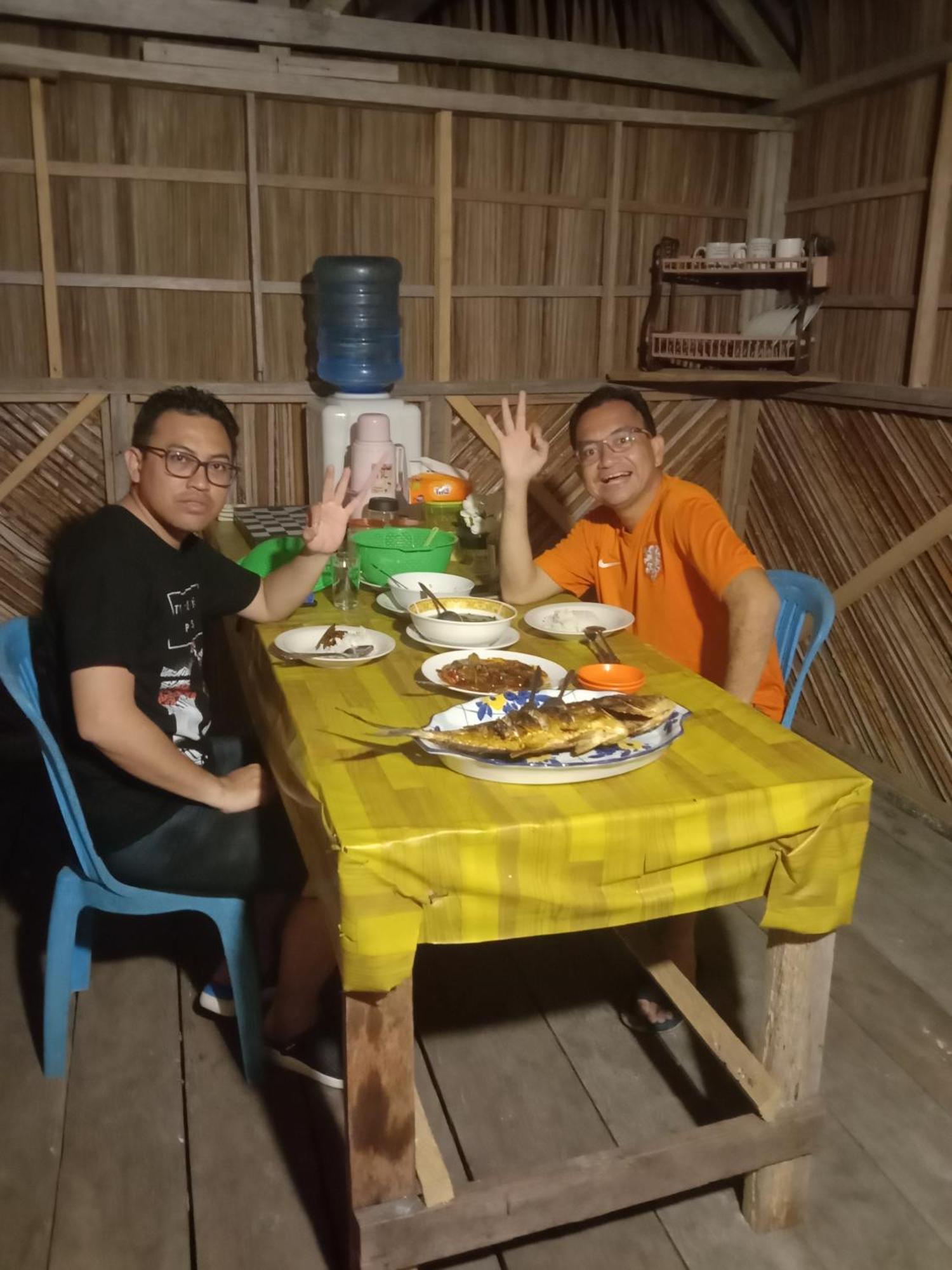 Amfriwen Homestay Yennanas Besir Buitenkant foto
